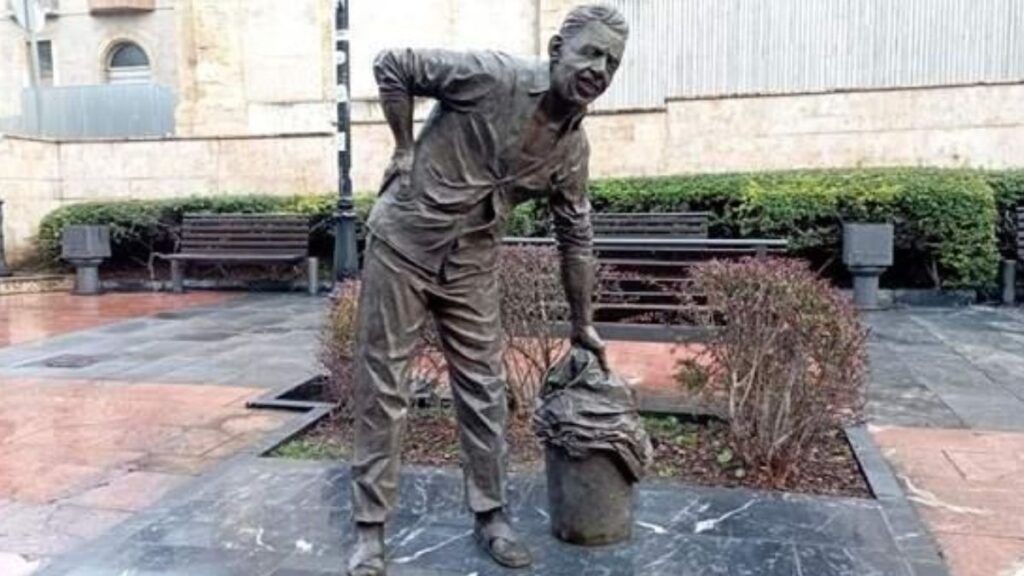Rambal, el personaje asturiano cuya historia emocionó a Rodrigo Cuevas y decidió homenajear con Rambalín