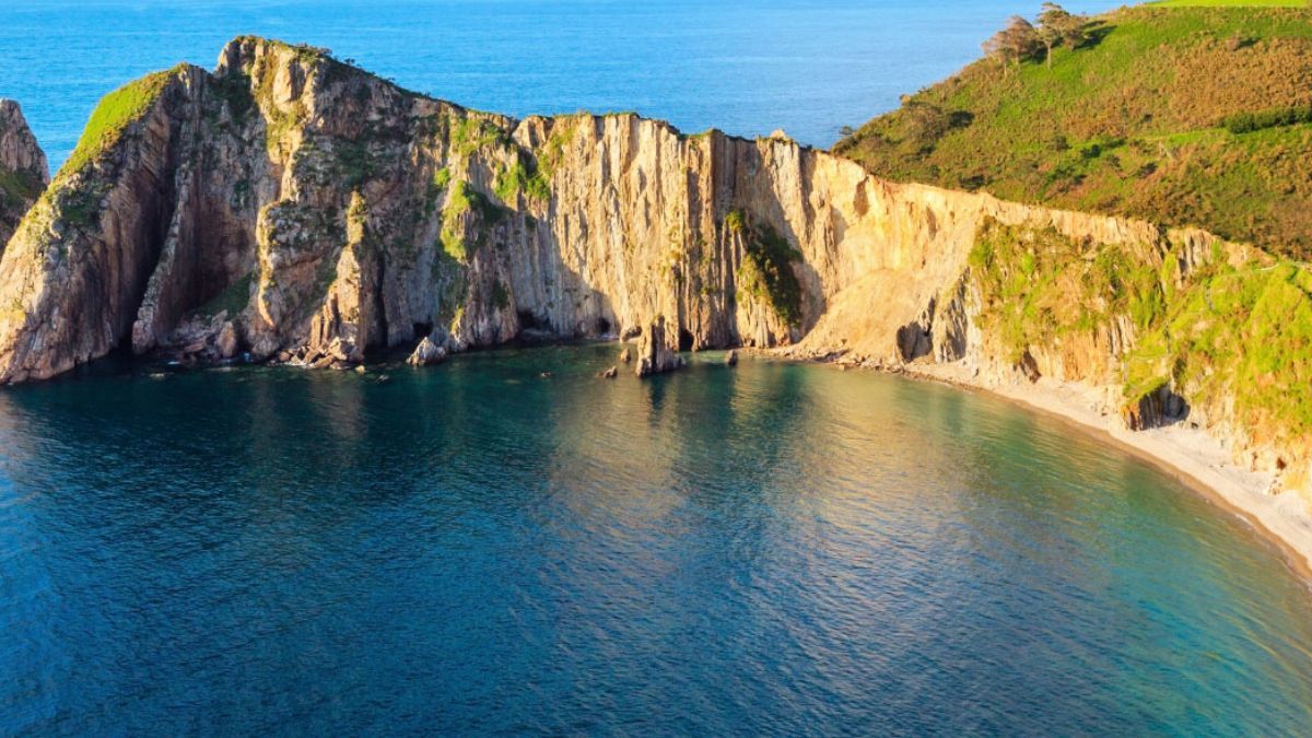 Las playas cerca de Cudillero más bonitas, del Silencio a Oleiros Las playas cerca de Cudillero más bonitas, del Silencio a Oleiros