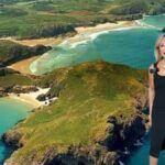 Lejos de Marbella: el refugio veraniego de Carmen Lomana con el oriente asturiano.