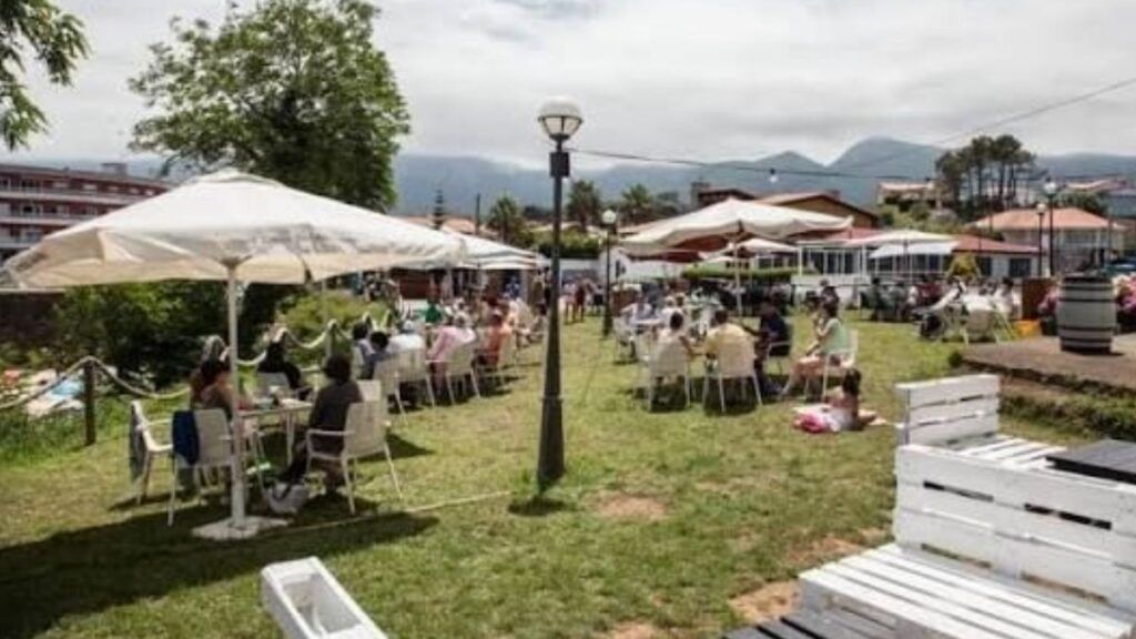 Lejos de Marbella: el refugio veraniego de Carmen Lomana con el oriente asturiano.