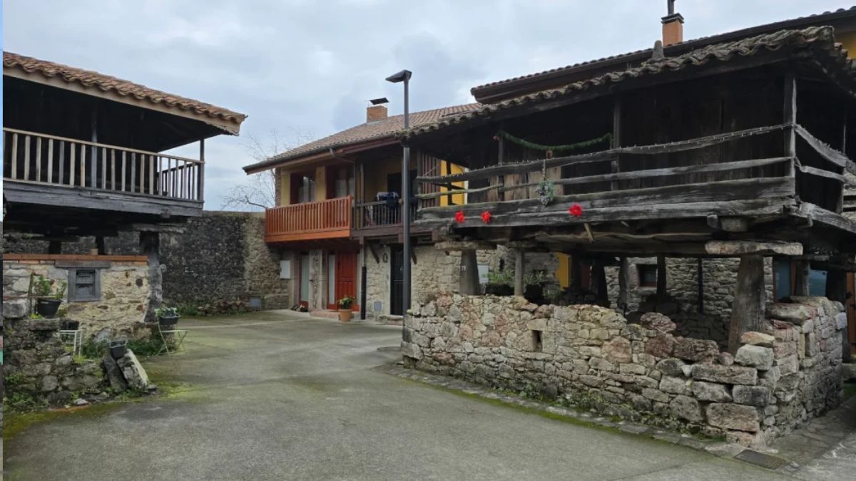 Ni Cudillero ni Tazones: esta es la aldea escondida en el interior de Asturias con más hórreos por habitante de España