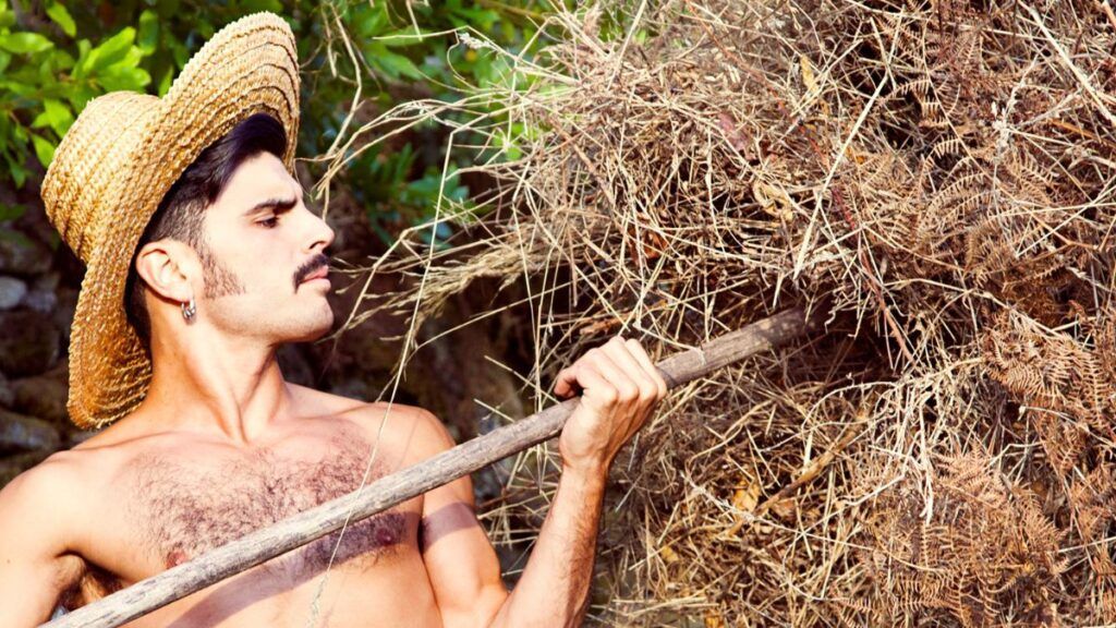 Por qué Rodrigo Cuevas, el Freddie Mercury asturiano, no se muda de una aldea de Piloña