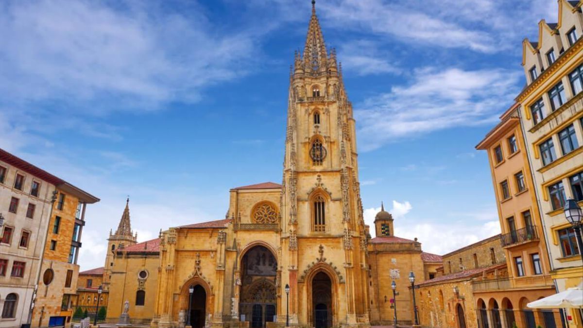 Más allá de Covadonga: las 5 basílicas asturianas que (casi) nadie conoce y deberías visitar