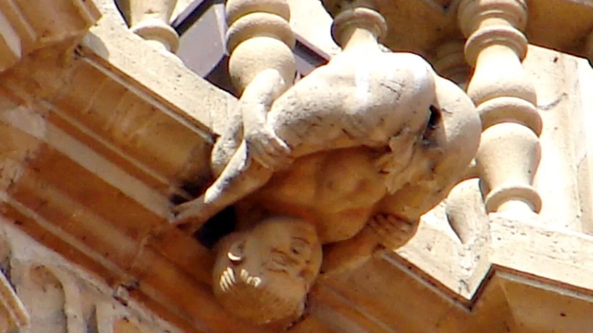 Las caras ocultas de la Catedral de Oviedo que casi nadie ve desde el suelo