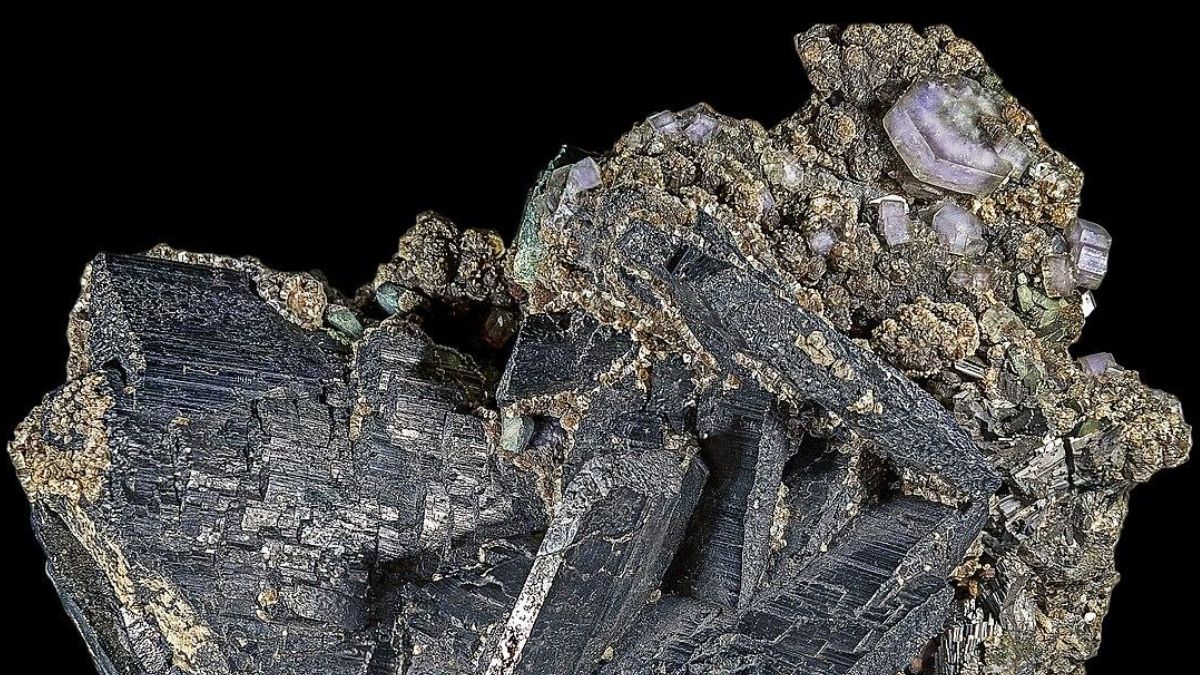 La mina oculta donde espías y nazis libraron una guerra secreta por el mineral más codiciado del mundo La mina oculta donde espías y nazis libraron una guerra secreta por el mineral más codiciado del mundo